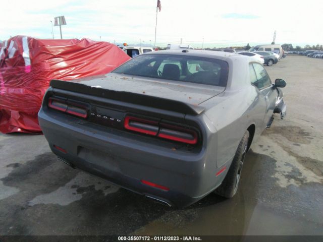 2C3CDZAG7JH204779 Dodge Challenger Sxt