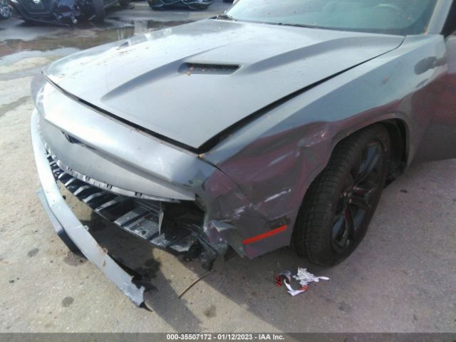2C3CDZAG7JH204779 Dodge Challenger Sxt