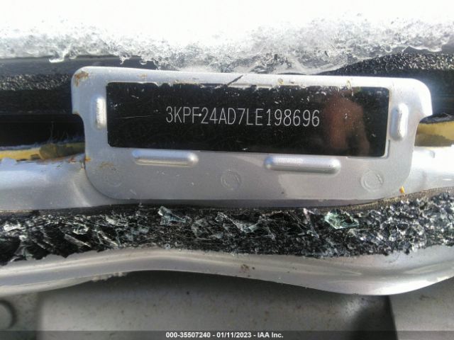 3KPF24AD7LE198696 KIA Forte Lxs