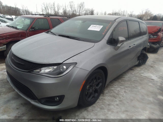 2018 Chrysler Pacifica, VIN: 2C4RC1FG4JR235551