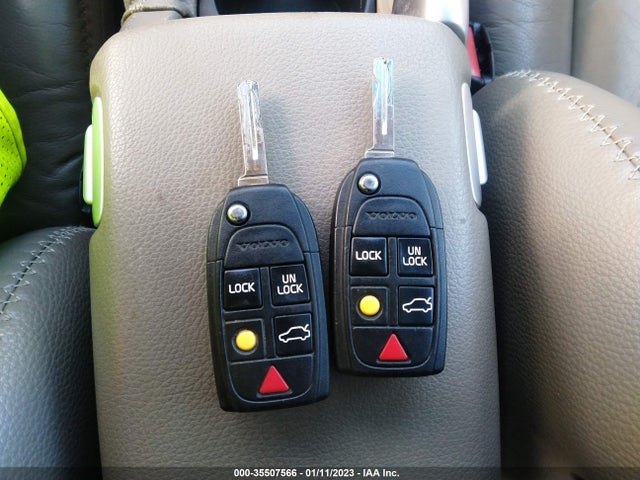 YV1SZ592151187468 Volvo XC70
