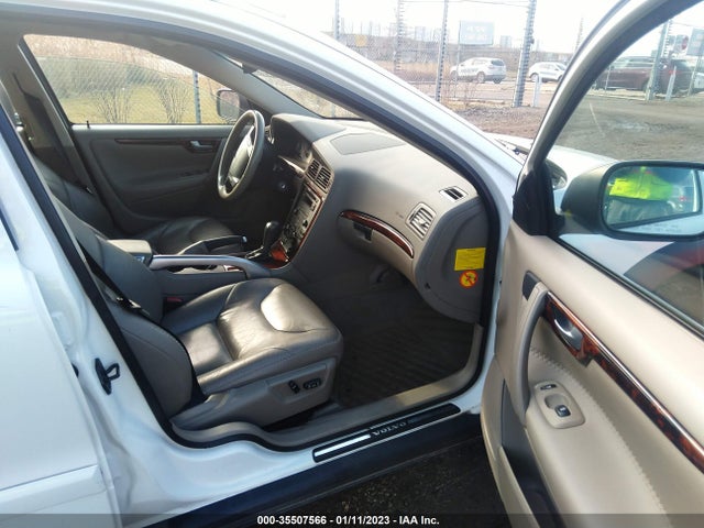 YV1SZ592151187468 Volvo XC70
