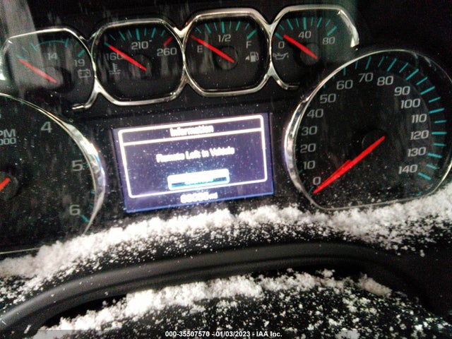2015 Chevrolet Suburban, VIN: 1GNSKKKC1FR613214