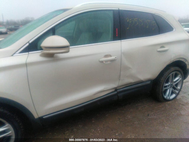 2018 Lincoln MKC, VIN: 5LMCJ3D90JUL23245