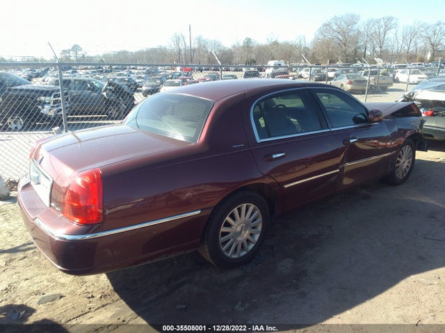 Lincoln Town Car Executive 2003 1LNHM81W73Y620063 Image 5