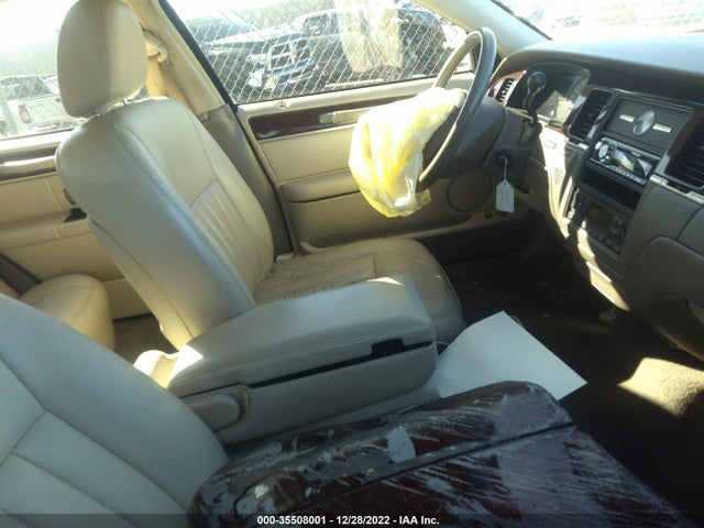 Lincoln Town Car Executive 2003 1LNHM81W73Y620063 Image 6