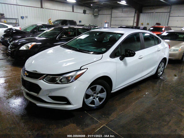 Chevrolet CRUZE LS 2017 1G1BC5SM2H7116874 Image 2