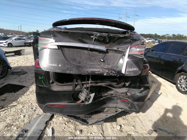 2017 Tesla Model X, VIN: 5YJXCAE49HF043014
