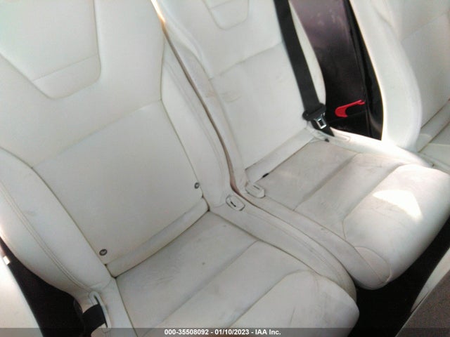 2017 Tesla Model X, VIN: 5YJXCAE49HF043014
