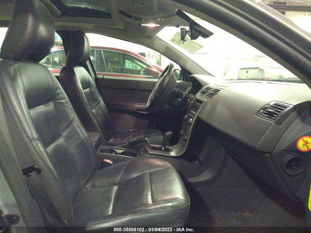 2005 VOLVO V50 VIN: YV1MW382052085273