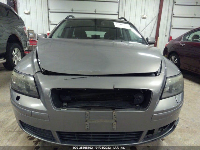 2005 VOLVO V50 VIN: YV1MW382052085273
