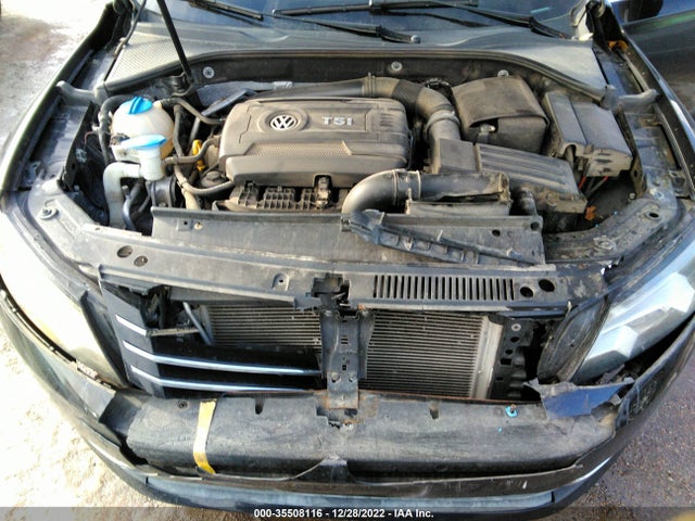 1VWBT7A31FC002376 Volkswagen Passat 1.8t Se