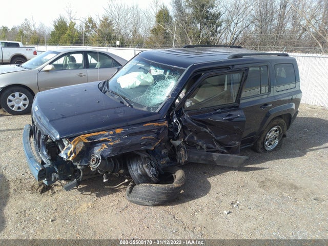 1C4NJPBA2ED779192 Jeep Patriot Sport/altitude