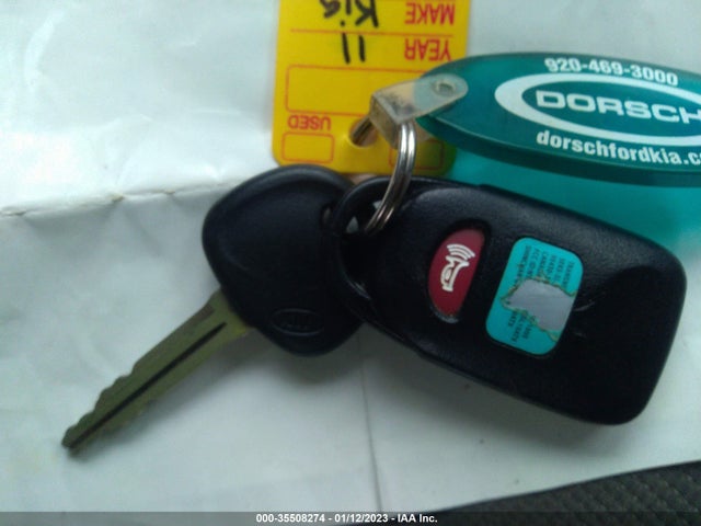 2011 KIA SPORTAGE LX VIN: KNDPBCA26B7069750