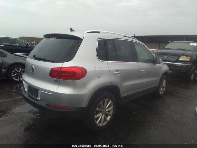 2017 Volkswagen Tiguan, VIN: WVGRV7AX7HK012297