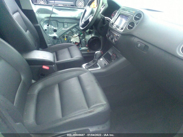 2017 Volkswagen Tiguan, VIN: WVGRV7AX7HK012297