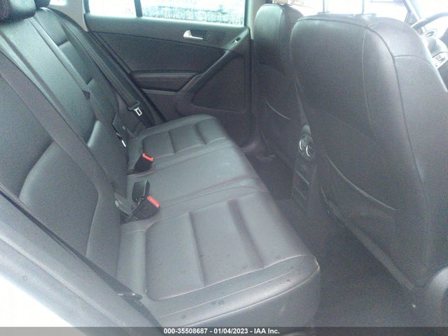 2017 Volkswagen Tiguan, VIN: WVGRV7AX7HK012297