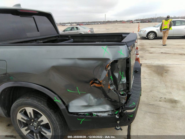 2017 Honda Ridgeline, VIN: 5FPYK3F78HB012596