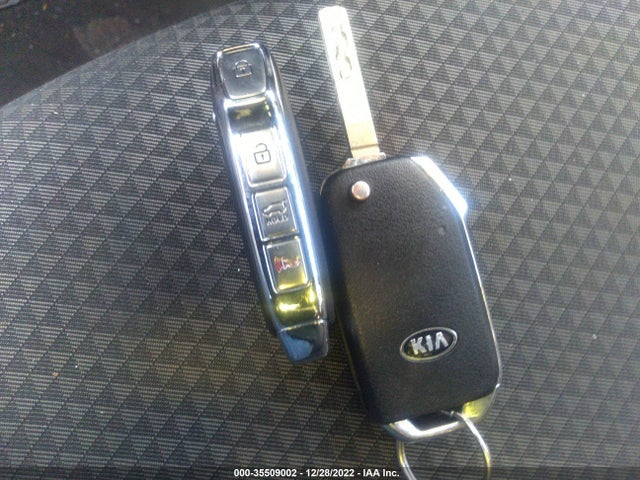KIA SOUL LX 2021 KNDJ23AU2M7767878 Image 3