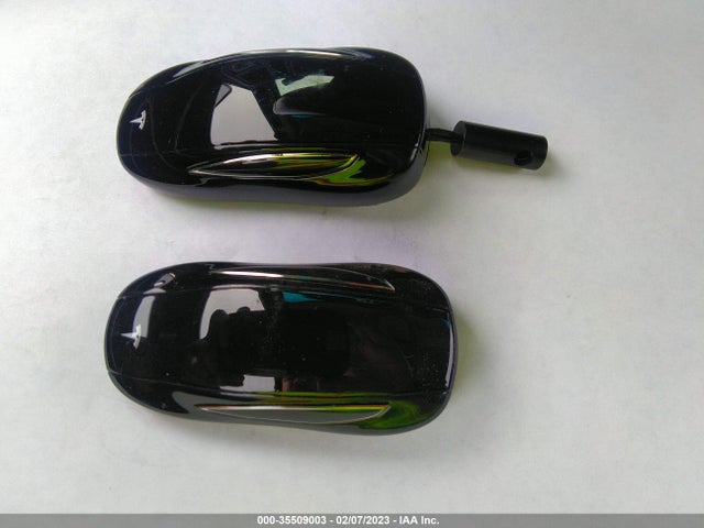 2018 Tesla Model X, VIN: 5YJXCBE23JF103475