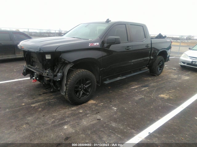 Chevrolet Silverado 1500 Custom Trail Boss 2019 1GCPYCEF6KZ419359 Image 2