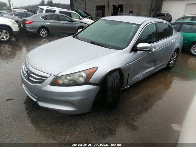 2011 HONDA ACCORD SDN LX VIN: 1HGCP2F31BA009424