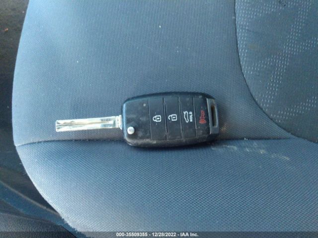 KNADM4A35E6376989 KIA RIO LX