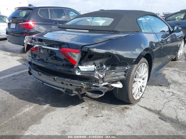 ZAM45VMA8J0280217 Maserati Granturismo Convertible Sport/mc