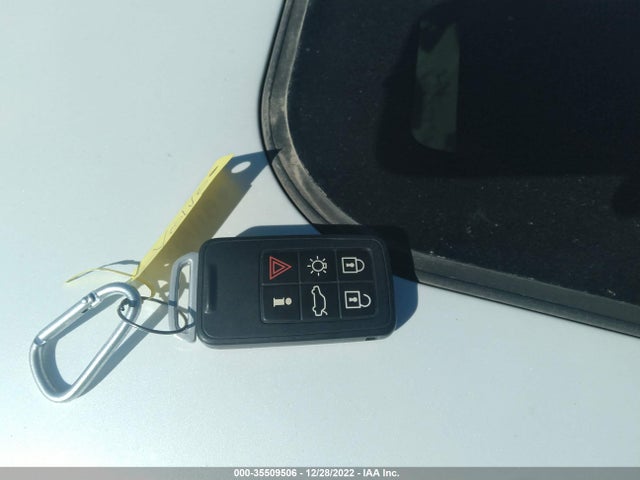 Volvo V60 2015 YV140MEC6F1213916 Image 3