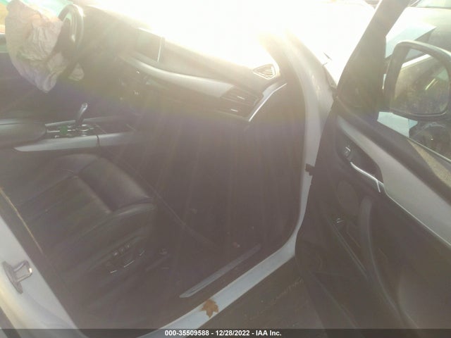 2015 BMW X5, VIN: 5UXKR0C54F0K67185