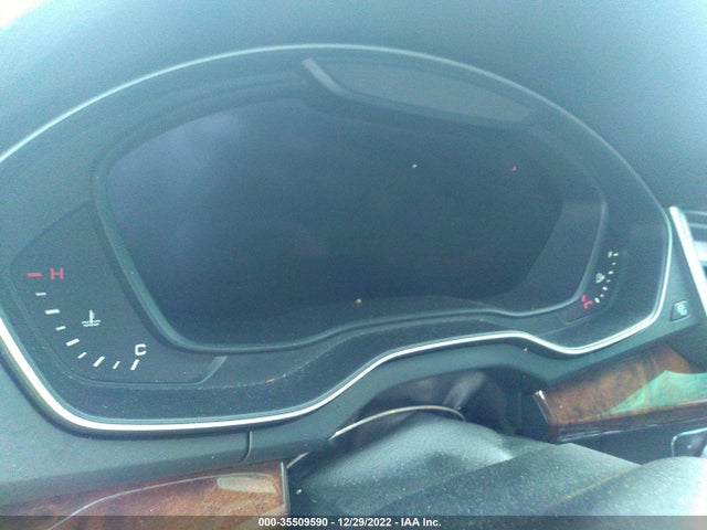 WA1BNAFY0J2028880 Audi Q5 Premium Plus