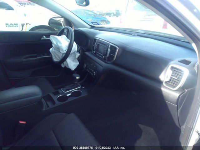 KNDPMCAC4H7243536 KIA Sportage Lx
