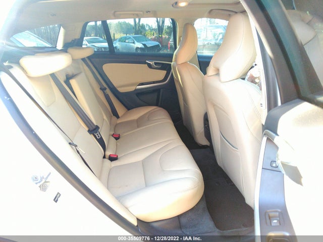 2015 Volvo V60, VIN: YV4612HK4F1000446