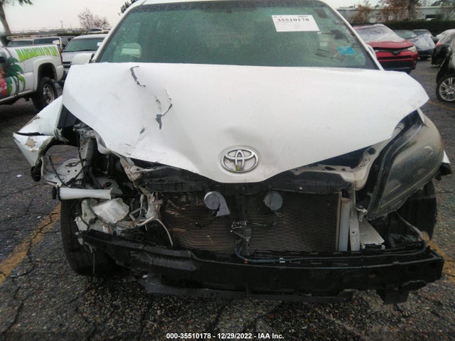 2015 Toyota Sienna, VIN: 5TDXK3DC6FS670429