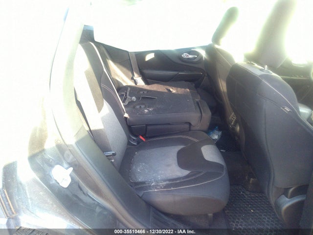 1C4PJLCS3EW292905 Jeep Cherokee Altitude