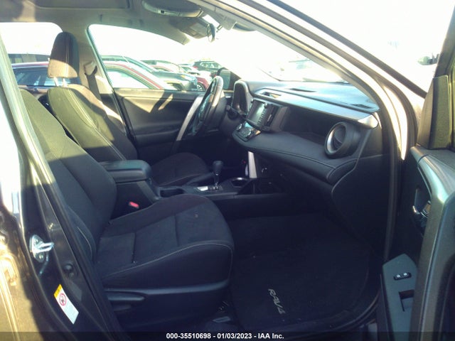 2018 Toyota RAV4, VIN: JTMRJREV7JD227340