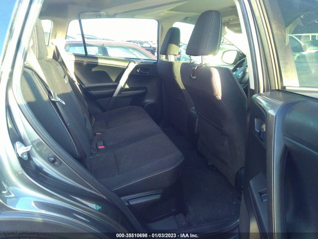 2018 Toyota RAV4, VIN: JTMRJREV7JD227340