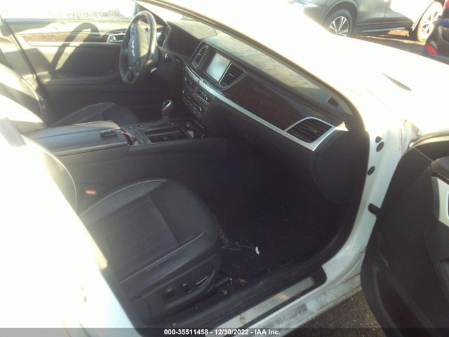 2016 Hyundai Genesis, VIN: KMHGN4JE9GU121397
