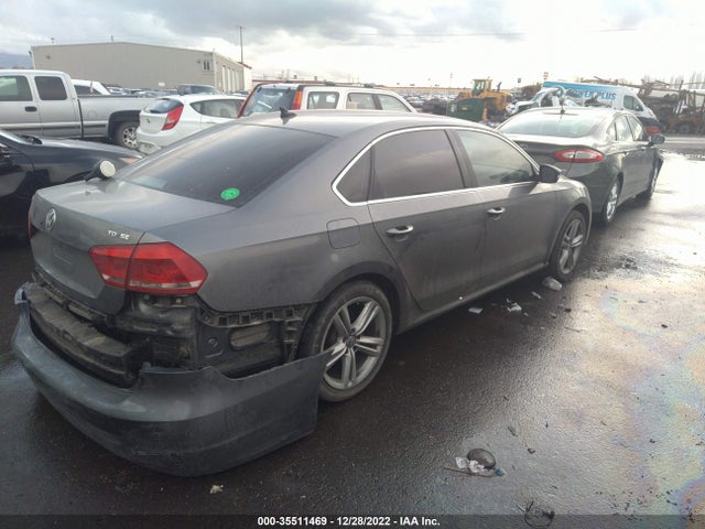 1VWBV7A31FC066279 Volkswagen Passat 2.0l Tdi Se W/sunroof