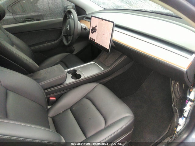 Tesla Model Y Long Range 2022 7SAYGDEE2NF367925 Image 7