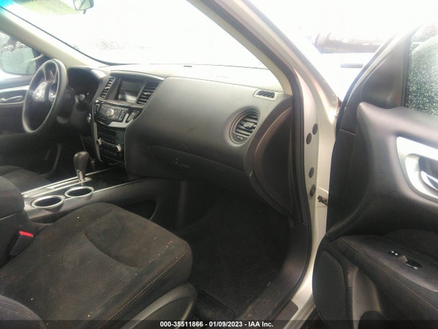 2016 Nissan Pathfinder, VIN: 5N1AR2MN7GC606895
