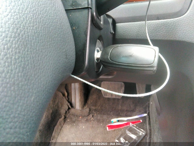 Volvo S60 2004 YV1RS64A942372223 Image 3