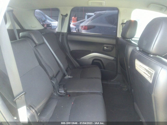 JA4AS3AW7CU008347 Mitsubishi Outlander Se