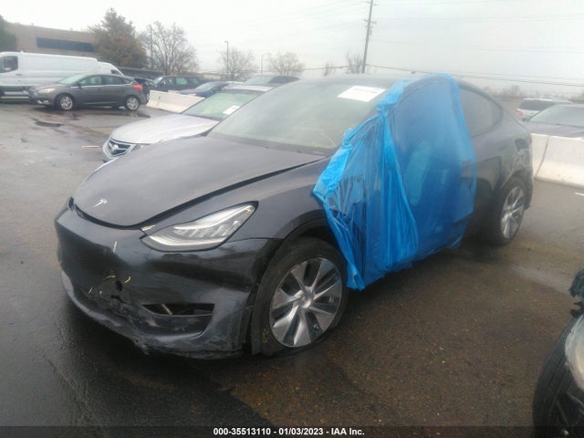 Tesla Model Y Long Range 2021 5YJYGDEE8MF185433 Image 2
