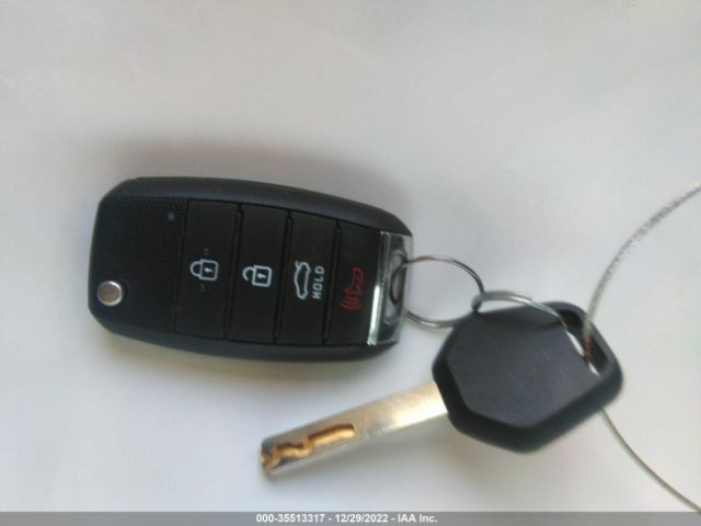5XXGT4L39LG425318 KIA Optima Lx