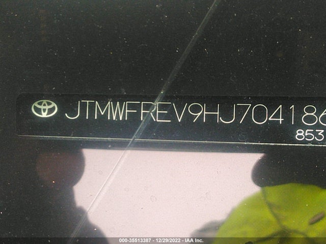 2017 TOYOTA RAV4 XLE VIN: JTMWFREV9HJ704186