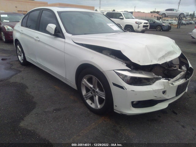 2015 WBA3C1C57FK124018 main image
