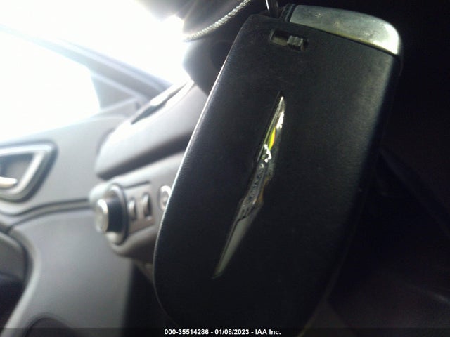2015 CHRYSLER 200 S VIN: 1C3CCCBB5FN743774