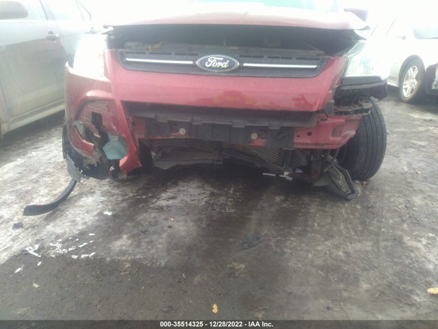 2015 Ford Escape, VIN: 1FMCU0GX1FUC87530