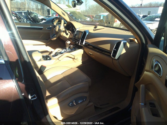 2016 Porsche Cayenne, VIN: WP1AA2A26GKA13216